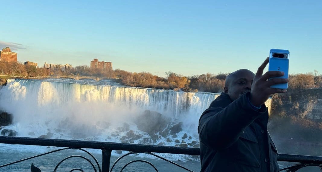 Akesse Sanza At Niagara Falls, Canada